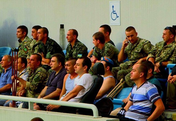 Михаил Саакашвили с бойцами АТО