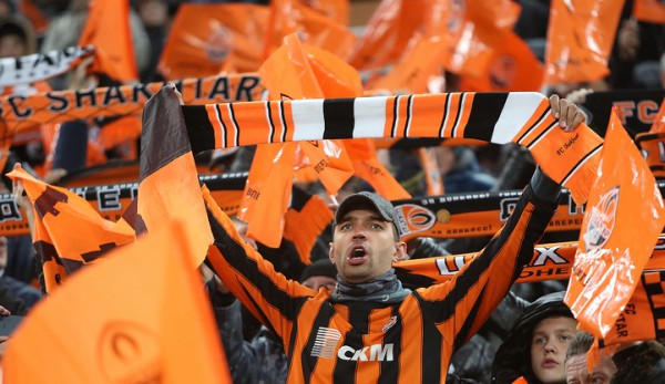 Болельщики на матче Шахтер - Манчестер Юнайтед