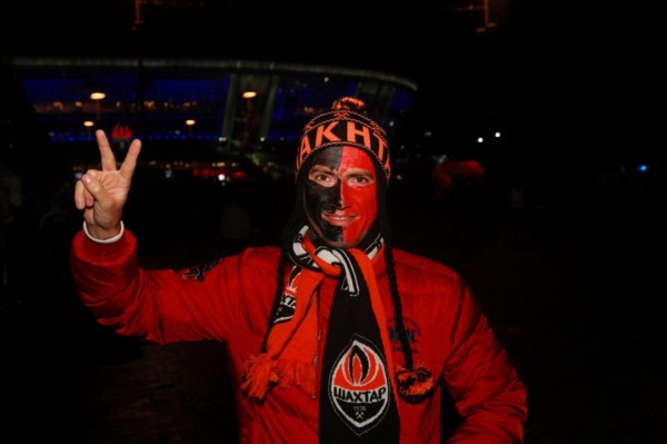 Болельщики на матче Шахтер - Манчестер Юнайтед