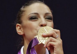 Россиянка Евгения Канаева стала двукратной олимпийской чемпионкой по художественной гимнастике
