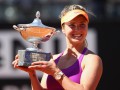 Рим (WTA): Свитолина защитила чемпионство, обыграв Халеп