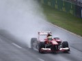Квалификацию Формулы-1 перенесли из-за сильного дождя