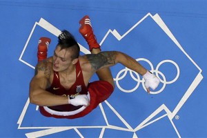Чемпион Олимпиады-2012 боксер Александр Усик Чемпион Олимпиады-2012 боксер Александр Усик