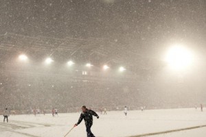 Сборным Украины и Молдовы, скорее всего, придется играть под снегом Сборным Украины и Молдовы, скорее всего, придется играть под снегом