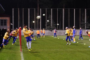 Украина провела тренировку перед Францией Украина провела тренировку перед Францией