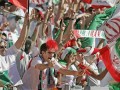 Трем иранским футболистам грозит тюрьма за поцелуй фанатки