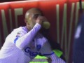 В Италии футболист отпраздновал гол, выпив пиво из стакана болельщика