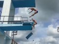 Во время прыжка в воду под российским прыгуном рухнул трамплин