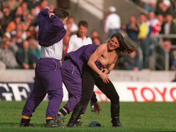 спорт голышом