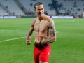 Сербского футболиста приговорили к домашнему аресту за нарушение правил карантина
