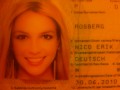Росбергу в паспорт вклеили фото Бритни Спирс