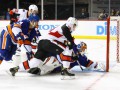 НХЛ: Оттава вырвала победу у Айлендерс, Питтсбург обыграл Баффало