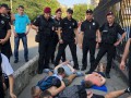 Фаны Динамо в Одессе подрались с болельщиком Шахтера и ограбили женщину