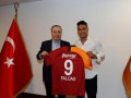 Галатасарай объявил о трансфере Фалькао