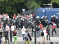 Марш россиян по Варшаве сопровождается столкновениями с поляками. Полиция начала массовые задержания
