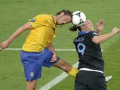 Шведский защитник стал отцом и вернулся на Евро-2012