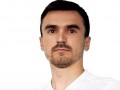 В чемпионате Беларуси футболист проломил ногой рекламный щит