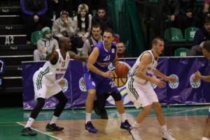 Политехника-Галичина вырвала у Азовмаша победу со счетом 80-78