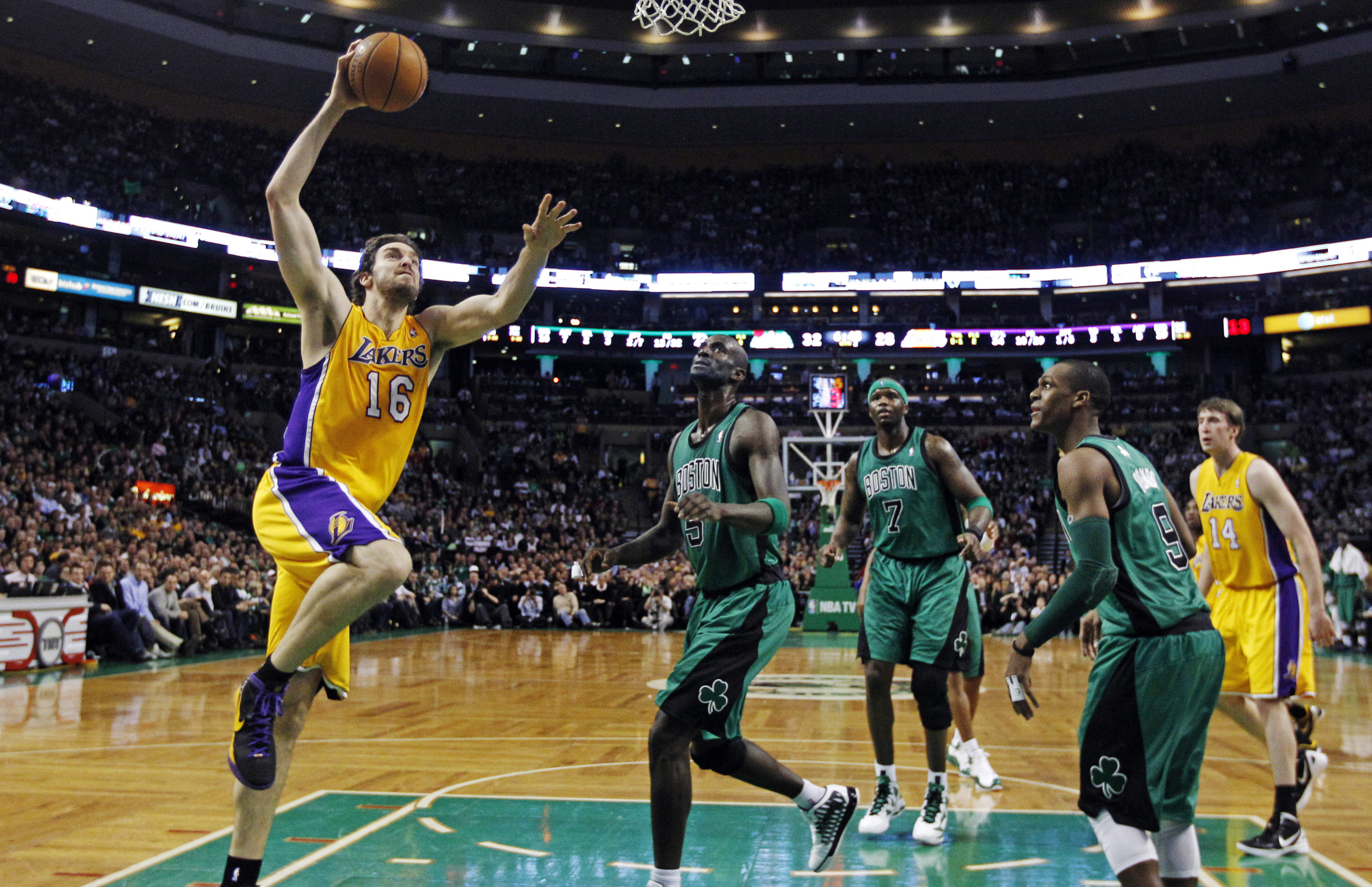 a description of los angeles lakers as professional basketball team a description of los angeles lakers as professional basketball team