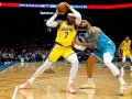 НБА: Лейкерс уступили Шарлотт, Финикс обыграл Миннесоту