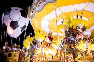 Яркие краски. На карнавале в Рио отметили 100 дней до старта ЧМ по футболу