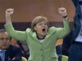 Ангела Меркель призвала футболистов-геев не скрывать свою ориентацию