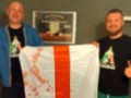Российские фанаты продают окровавленные английские флаги