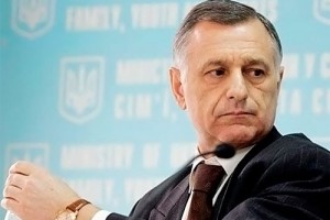Анатолий Попов пока конкретно не говорит о чемпионате СНГ Анатолий Попов пока конкретно не говорит о чемпионате СНГ