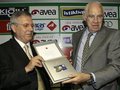 Арагонес официально представлен в качестве тренера Фенербахче