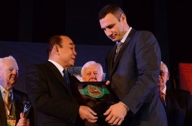 Виталий Кличко  получил награду WBC