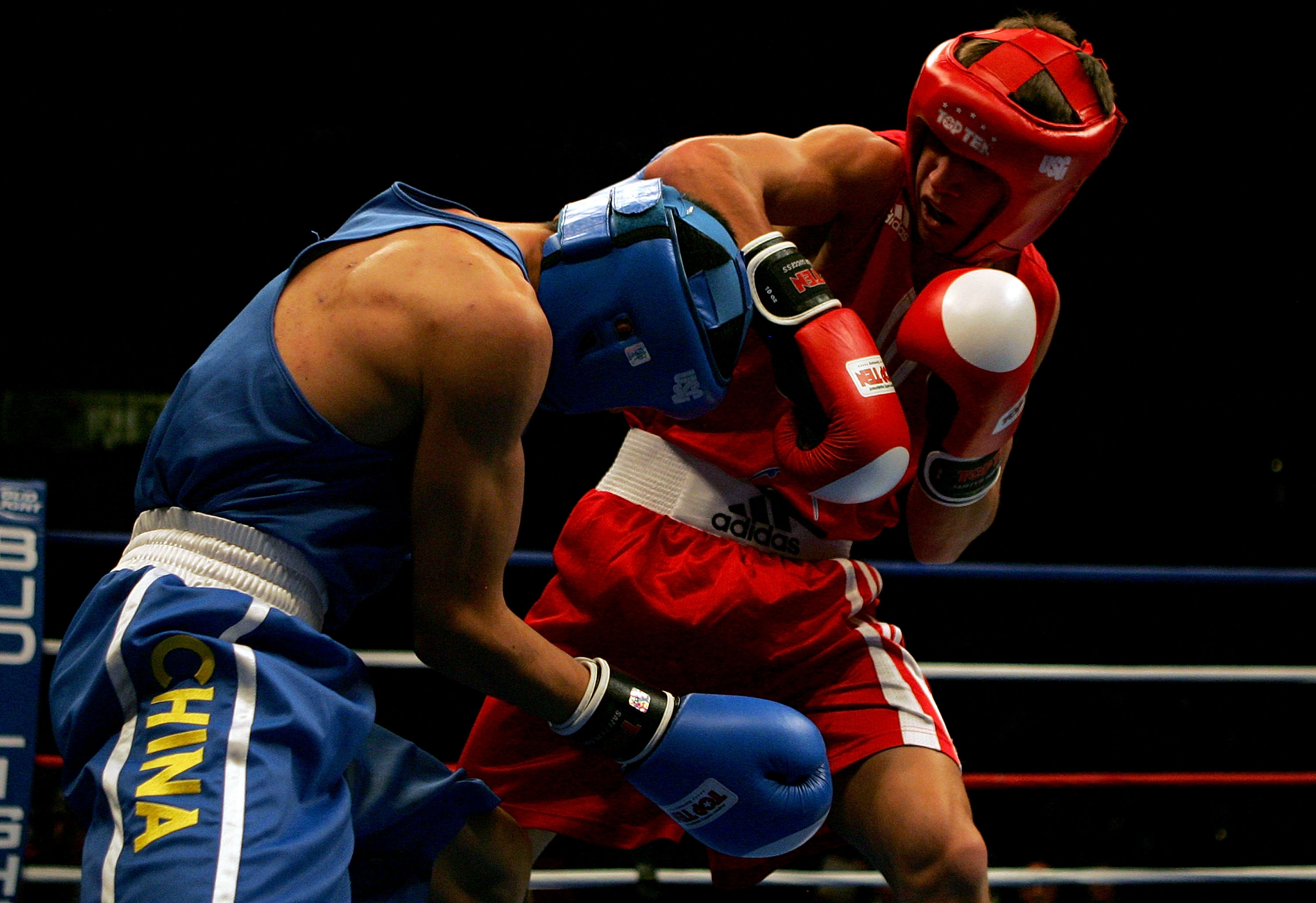 На чемпионате мира 2007 года Ломаченко завоевал серебро