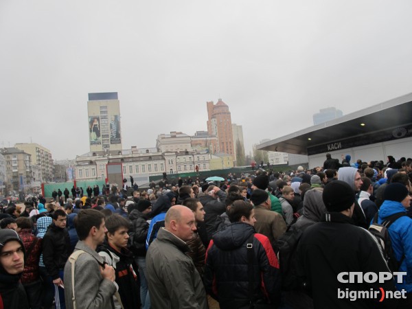 Будет ли снова очередь за билетами на матч Украина - Франция?