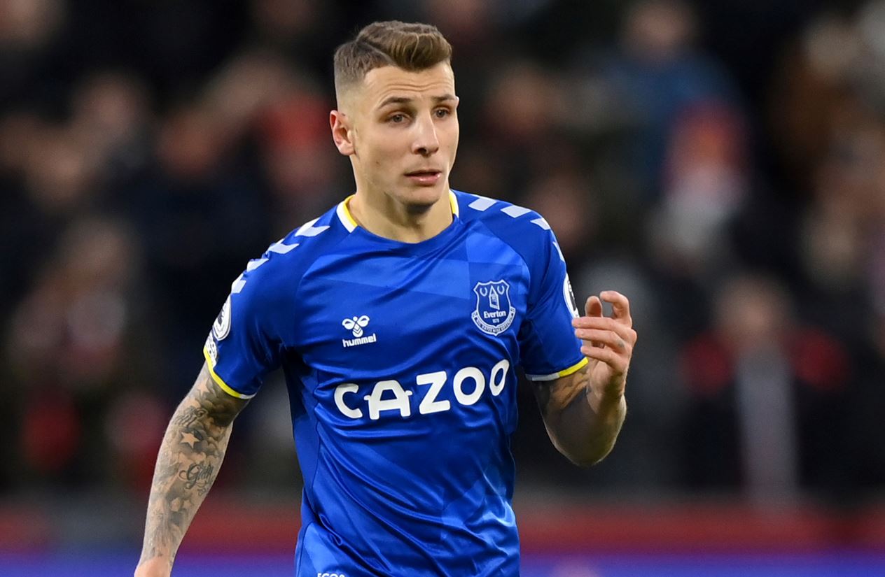 Конкурент Миколенко перейдет из Эвертона в Астон Виллу