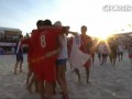 Пляжная романтика. Игрок сборной России делает предложение прямо на поле