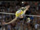 Украинский прыгун Богдан Бондаренко во время соревнований на этапе Бриллиантовой Лиги в Лондоне