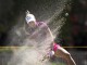 Райан О'Тул бьет по мячу во втором раунде соревнований по гольфу Kraft Nabisco