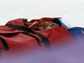Сочи-2014: Итальянский сноубордист покинул трассу на носилках (ФОТО)
