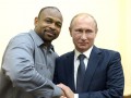 Путин пообещал оформить российское гражданство известному американскому боксеру
