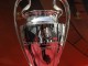 Кубок, который по итогам матча в Мадриде достался миланскому Интеру 