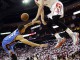 NBA. Баскетболисты Оклахома-Сити Тандер и Хьюстон Рокетс борются за мяч 