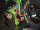 Американская автогонщица Даника Патрик проверяет свою машину во время практики на престижной гонке Дайтона 500 американской серии NASCAR Sprint Cup
