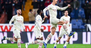 Ибрагимович великолепным голом со штрафного открыл счет в матче Дженоа - Милан