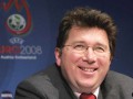 Директор UEFA: Украина готова к Евро-2012 на 70-80%
