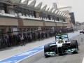 Росберг стал лучшим на второй практике Гран-при Бахрейна