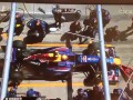 Незакрепленное колесо на машине Red Bull чуть не убило оператора Формулы-1