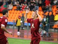 В матче Томь - Рубин арбитр показал три красных и одиннадцать желтых карточек