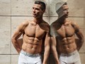 Роналду во времена выступлений в МЮ восхищался своим обнаженным телом перед зеркалом