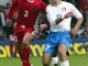 2002 год. Спид против итальянского форварда Массимо Маккароне в рамках отбора на Евро-2004