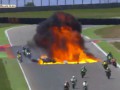 Взрывы и массовое столкновение: Видео страшной аварии в мотоспорте