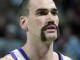7-е место. Американский баскетболист Скот Поллард, ушедший уже на пенсию, часто менял экстравагантные усы на бороду (первое фото)...